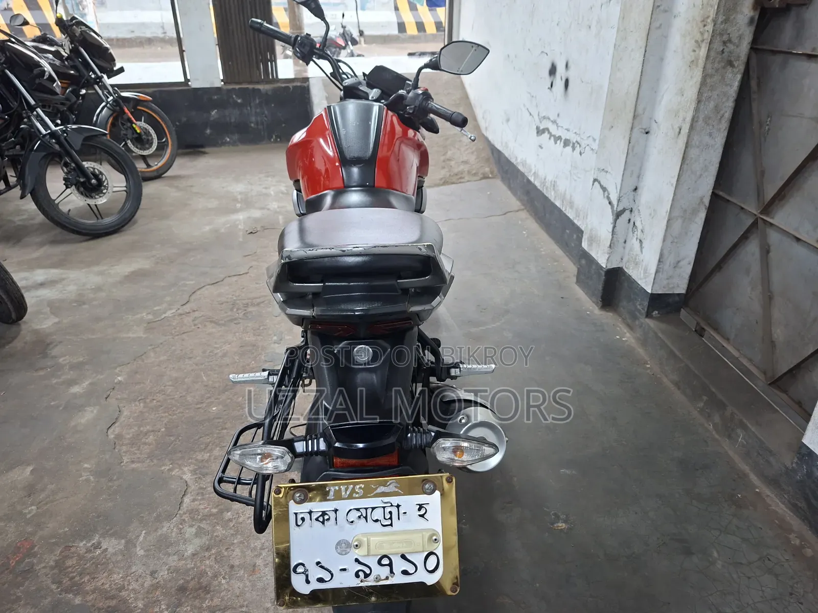 TVS Raider 125 2022 Red