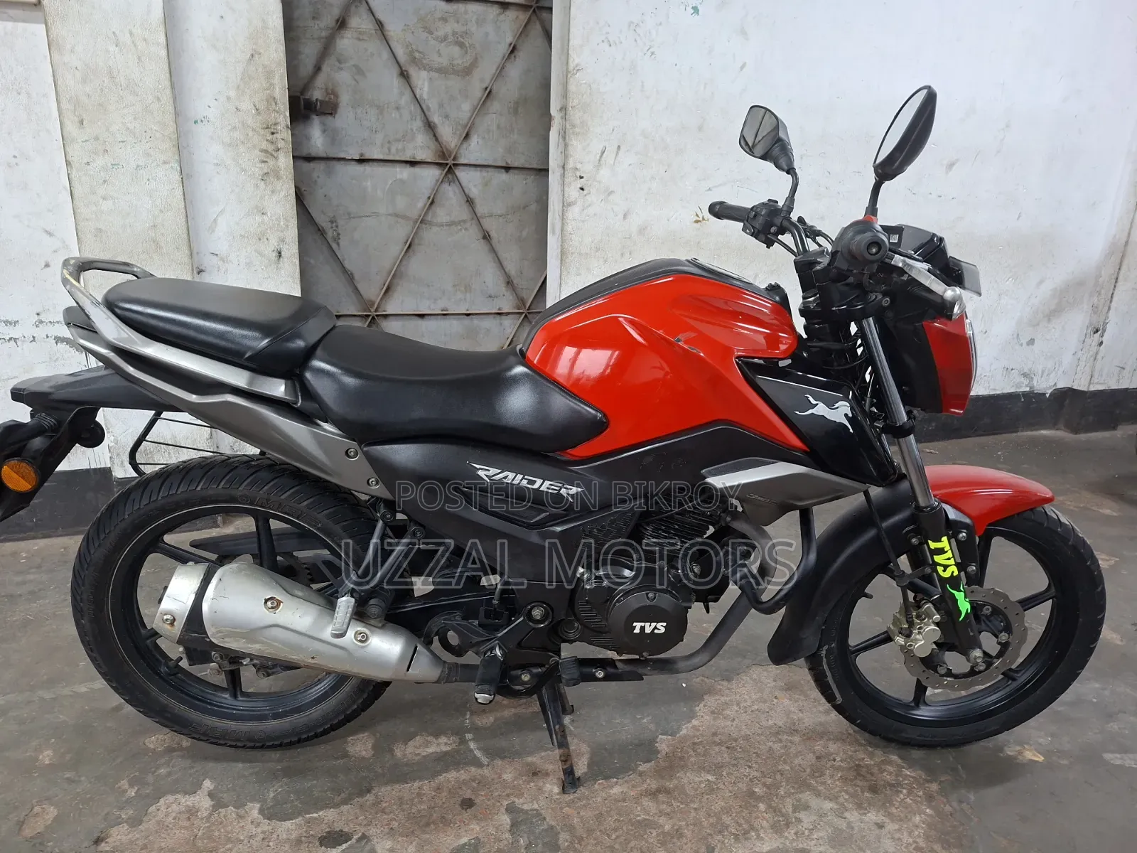 TVS Raider 125 2022 Red