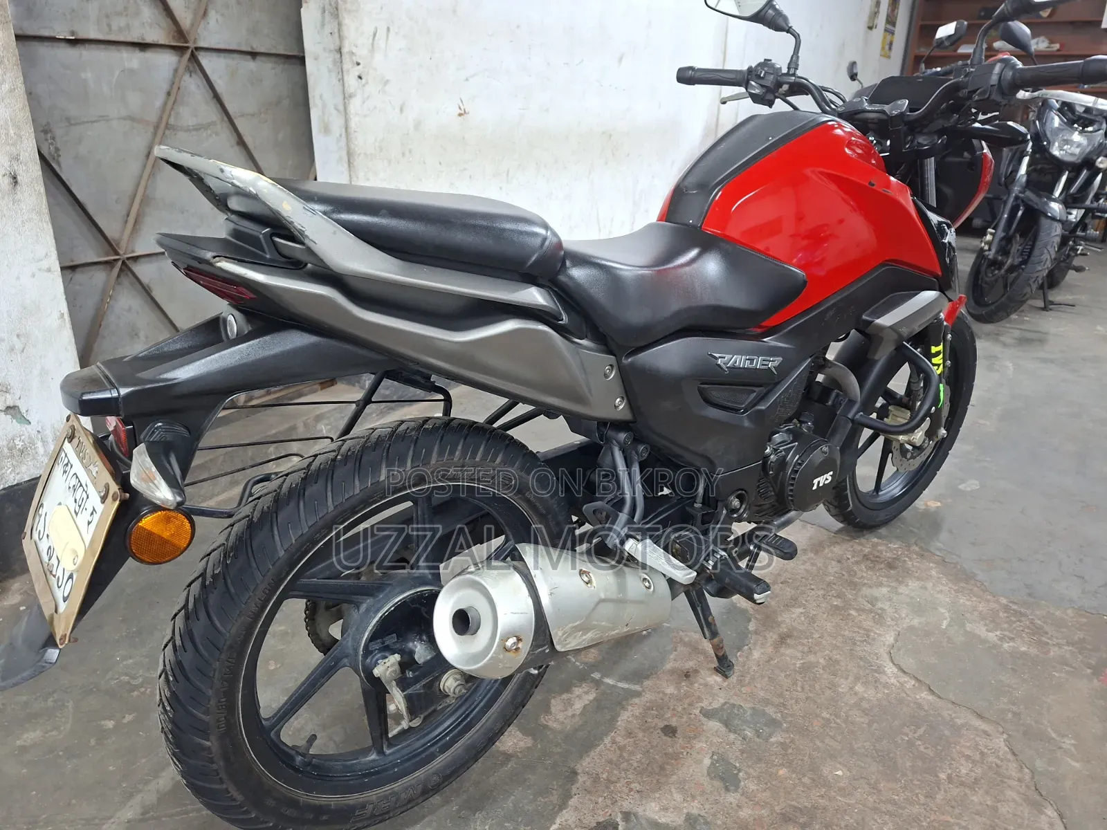 TVS Raider 125 2022 Red