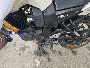 Yamaha FZ 2014 White