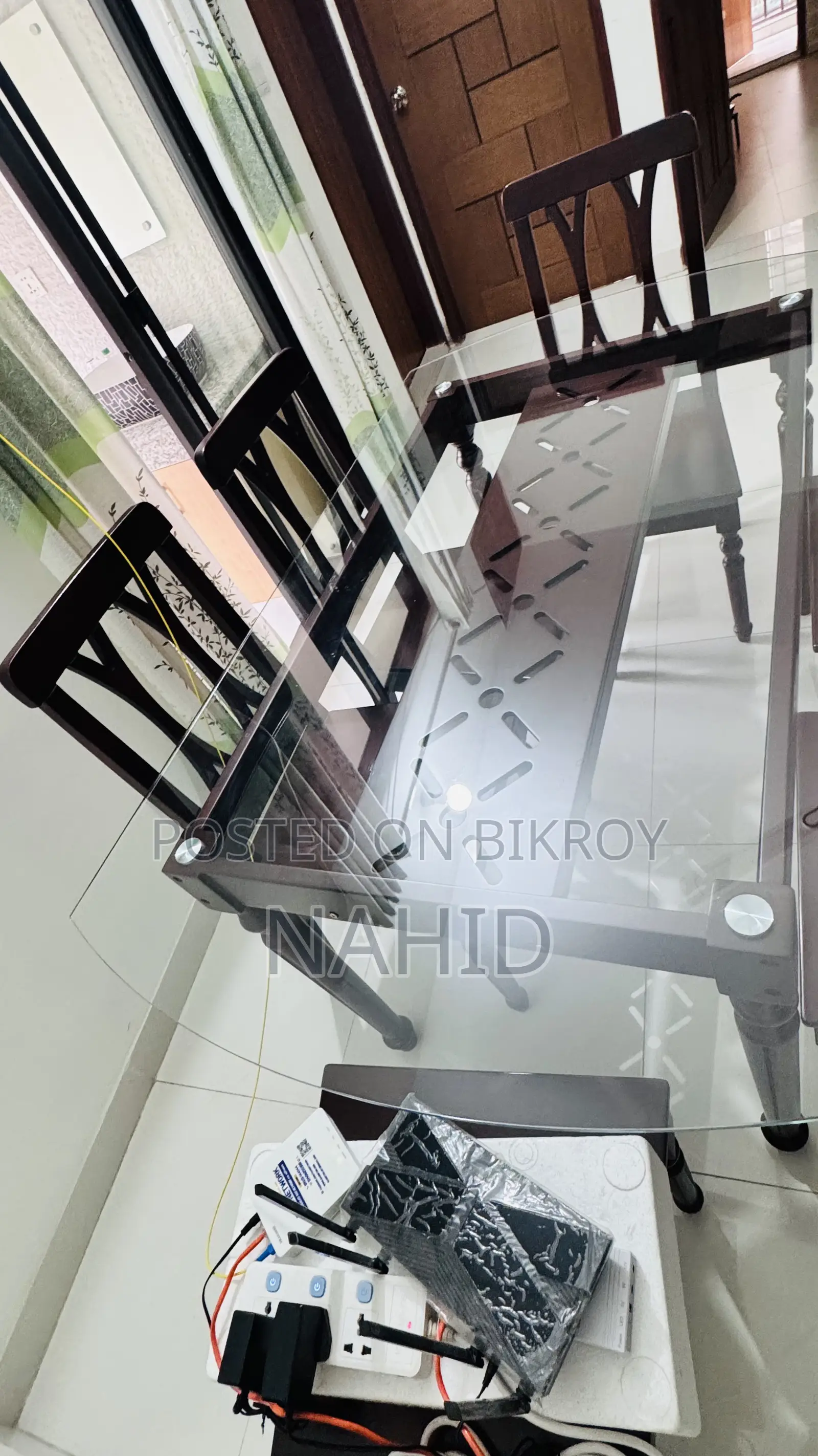 Regal Heritage Dining Table With 6 Chairs | Excellent Condition