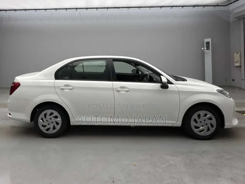 Toyota Axio 2021 White