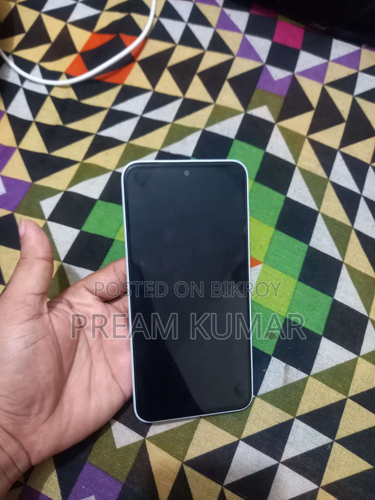 স্যামসাং গ্যালাক্সি এ৩৫ ১২৮ জিবি হোয়াইট