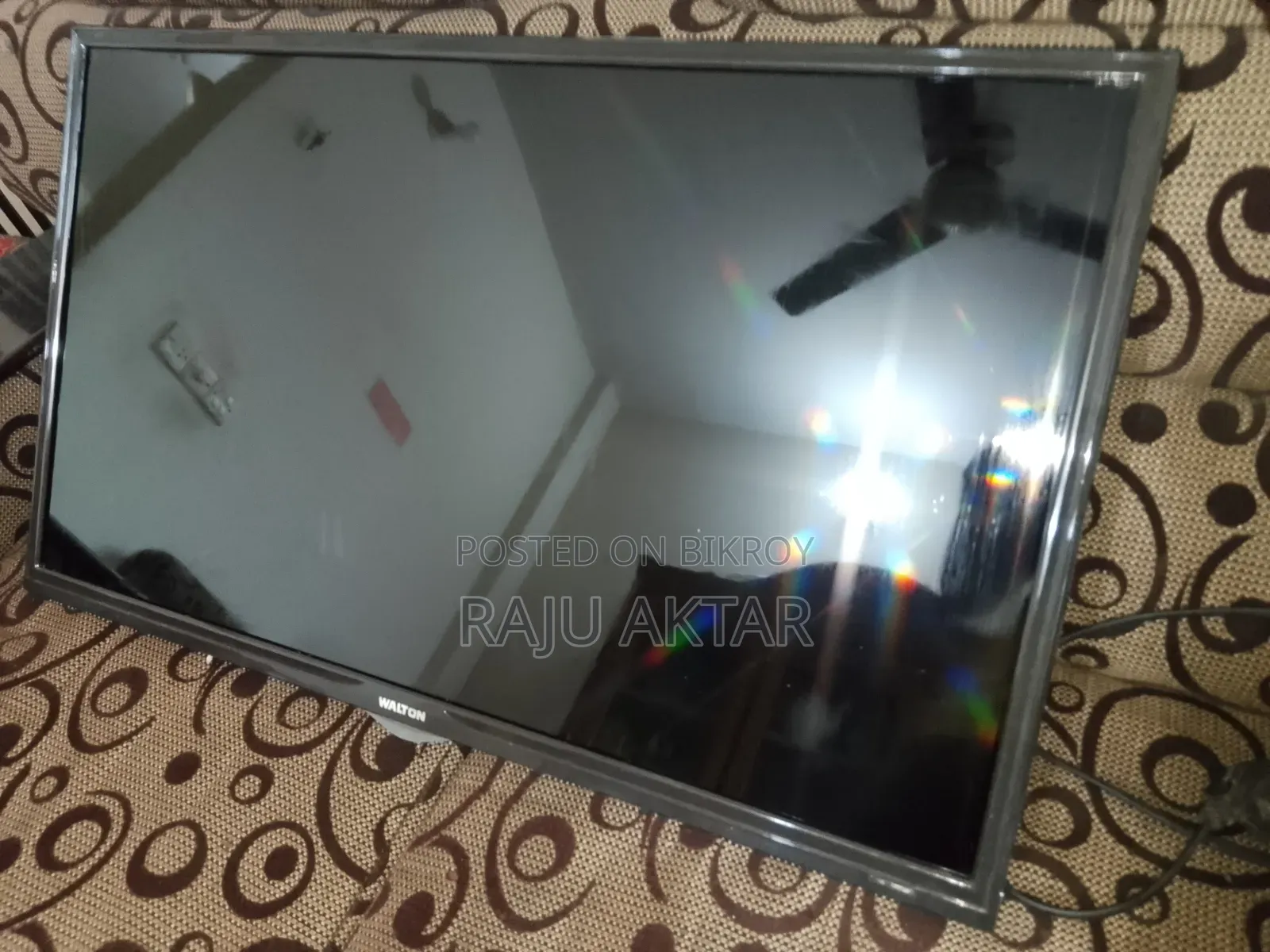 Very Good Condition Walton TV With 1080p HD Quality at Best Price