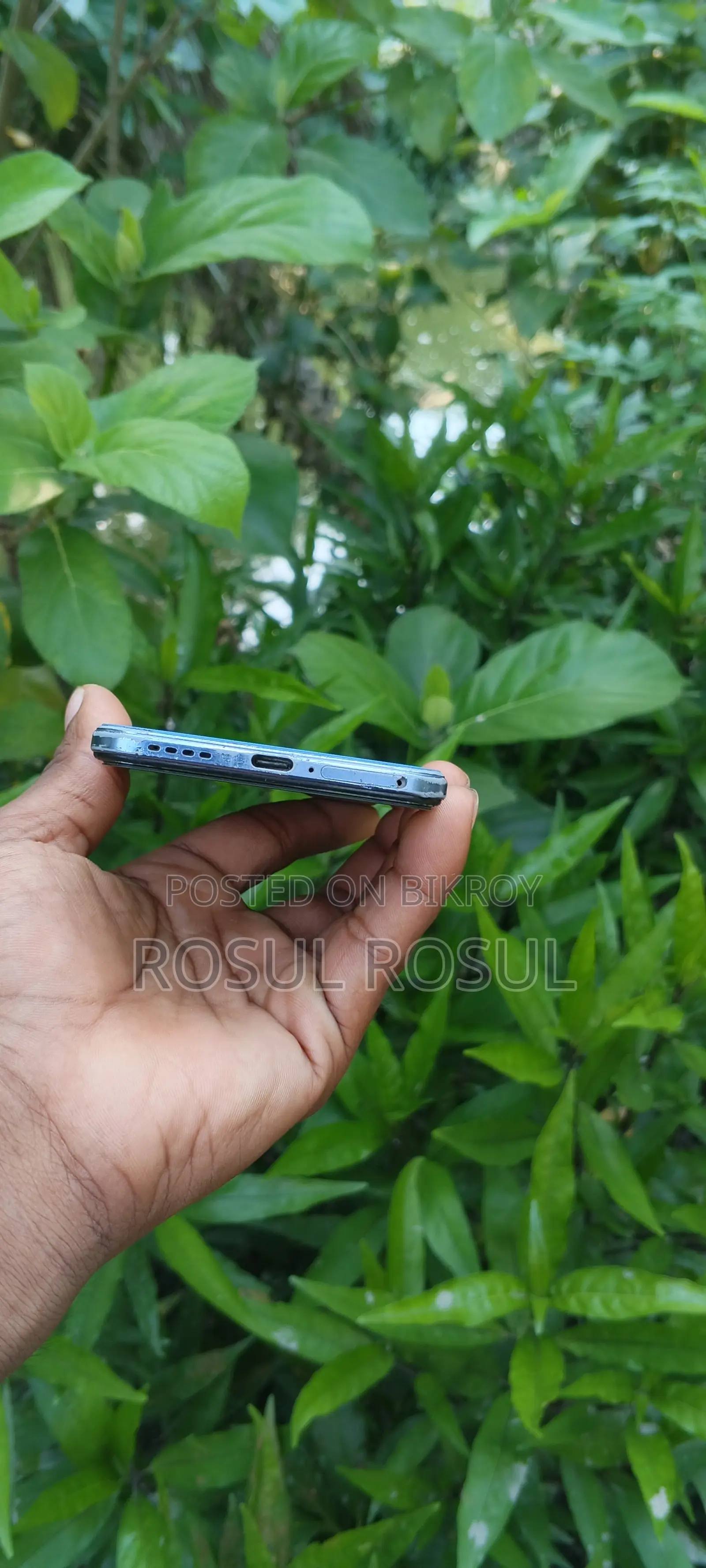 Vivo Y75 128 GB Silver
