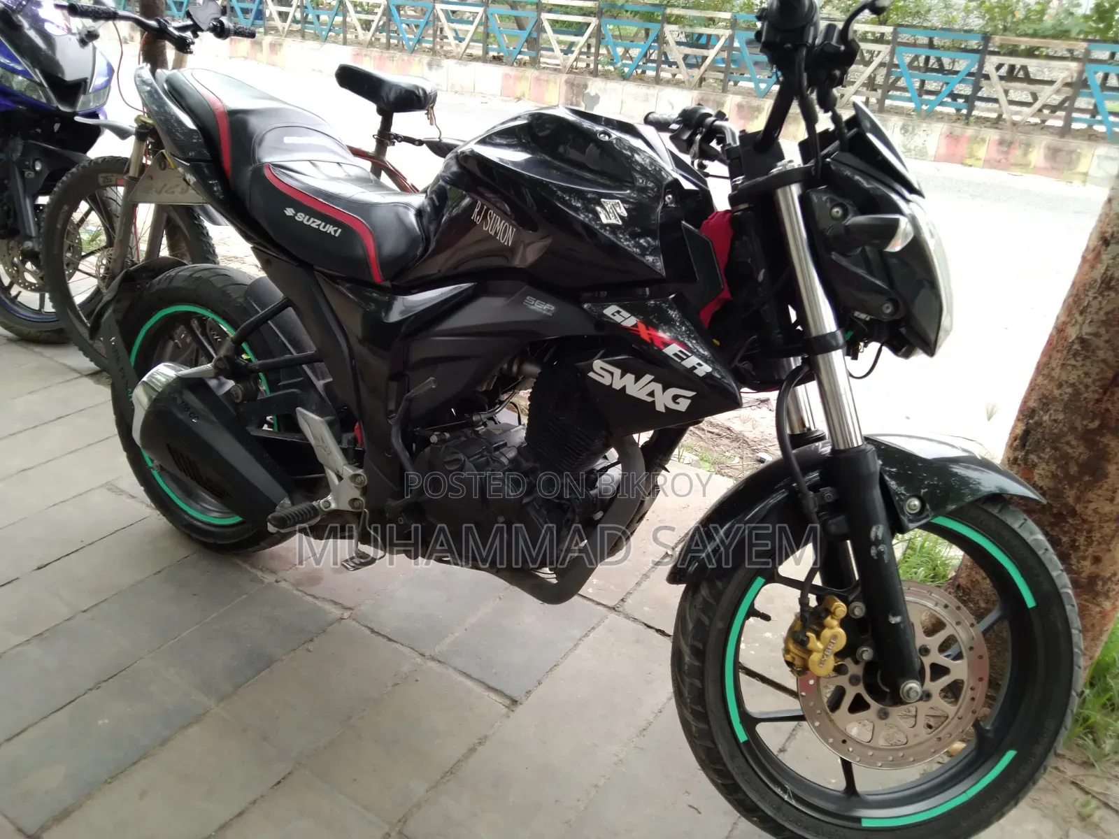সুজুকি জিক্সার মনোটোন ২০২৩ ব্ল্যাক