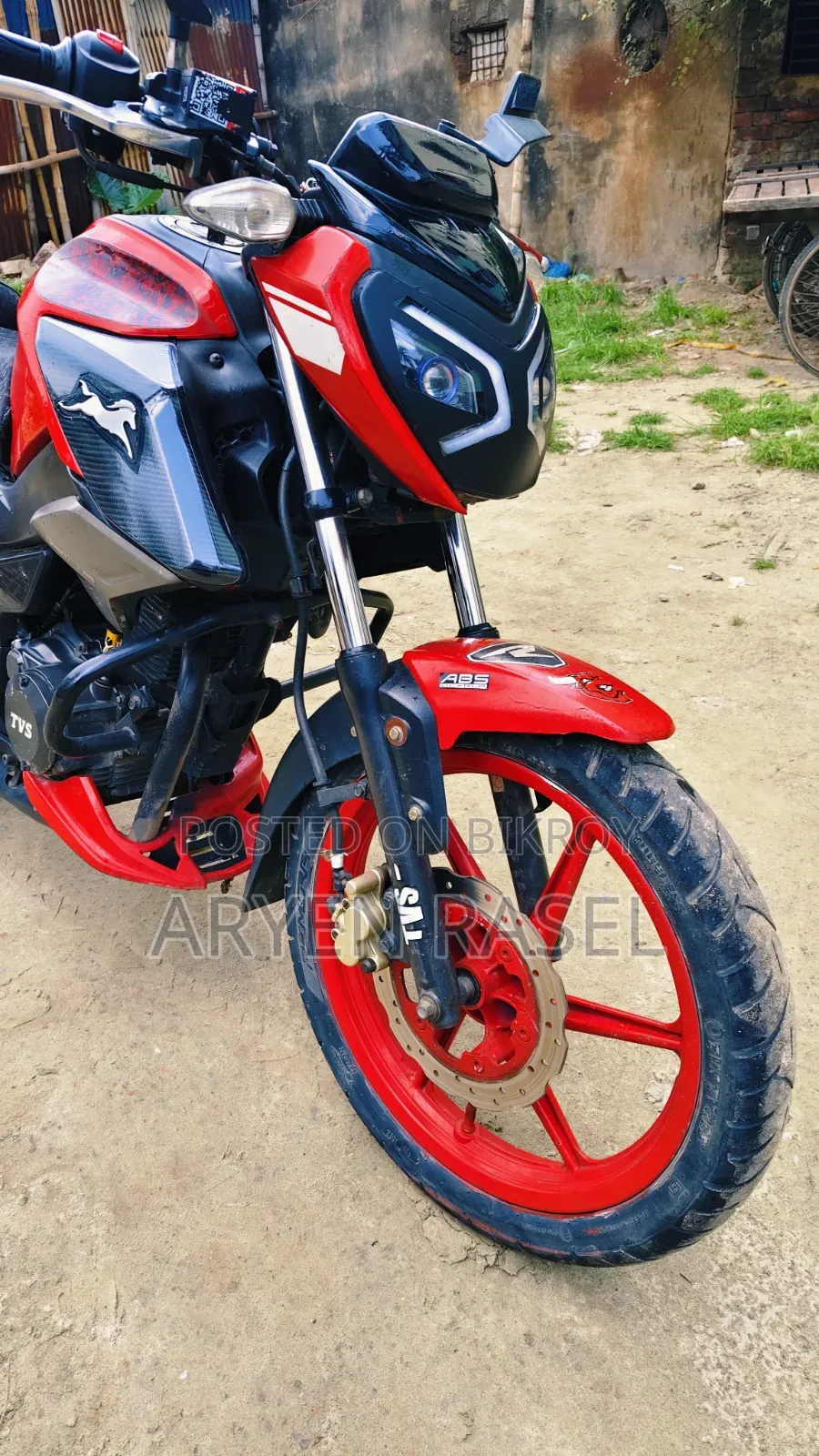 TVS Raider 125 2022 Red