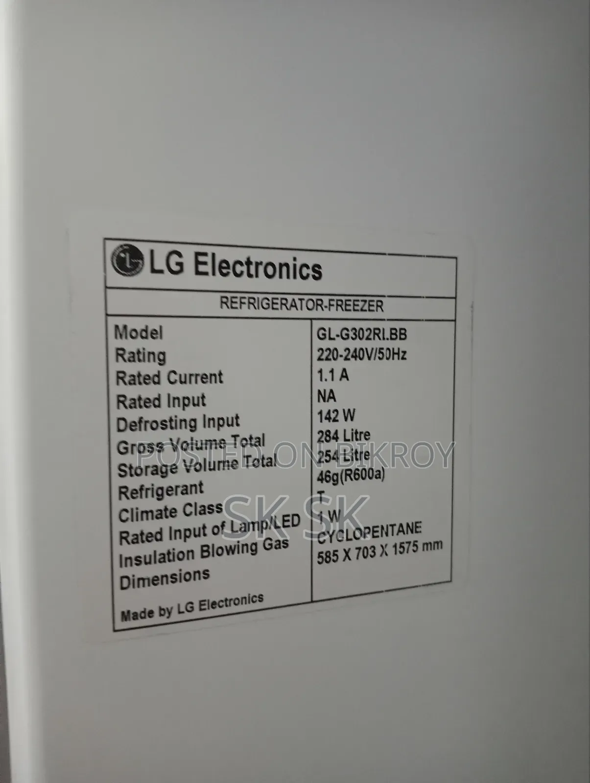 Lg Refrigerator, bought from original Lg showroom, 100% good, no problems
