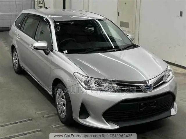 Toyota Corolla Fielder 1.5 Hybrid FWD 2021 Silver
