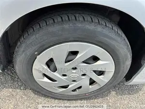 Toyota Corolla Fielder 1.5 Hybrid FWD 2021 Silver