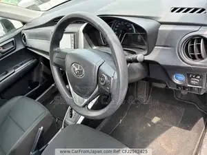Toyota Corolla Fielder 1.5 Hybrid FWD 2021 Silver