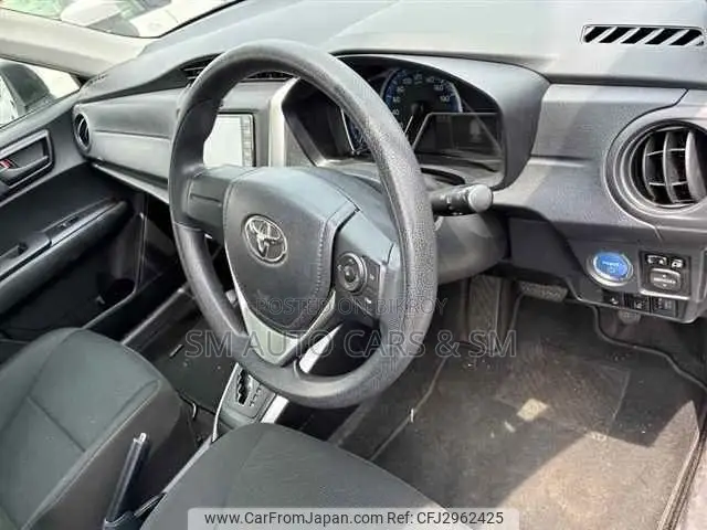 Toyota Corolla Fielder 1.5 Hybrid FWD 2021 Silver