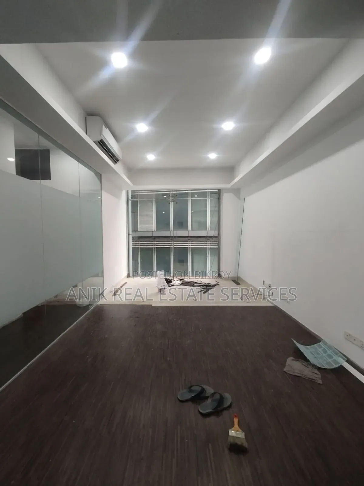 Commercial 2350 Sft Semi Furnished Office Space Rent At Banani