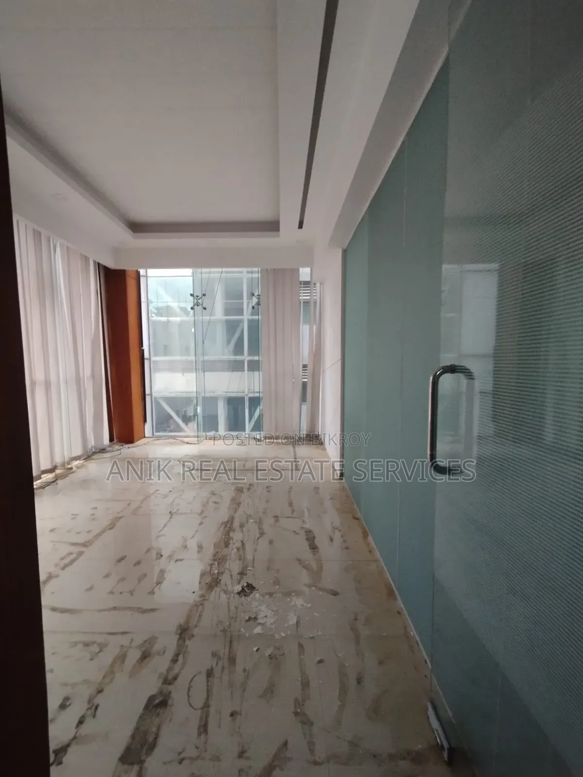 Commercial 2350 Sft Semi Furnished Office Space Rent At Banani