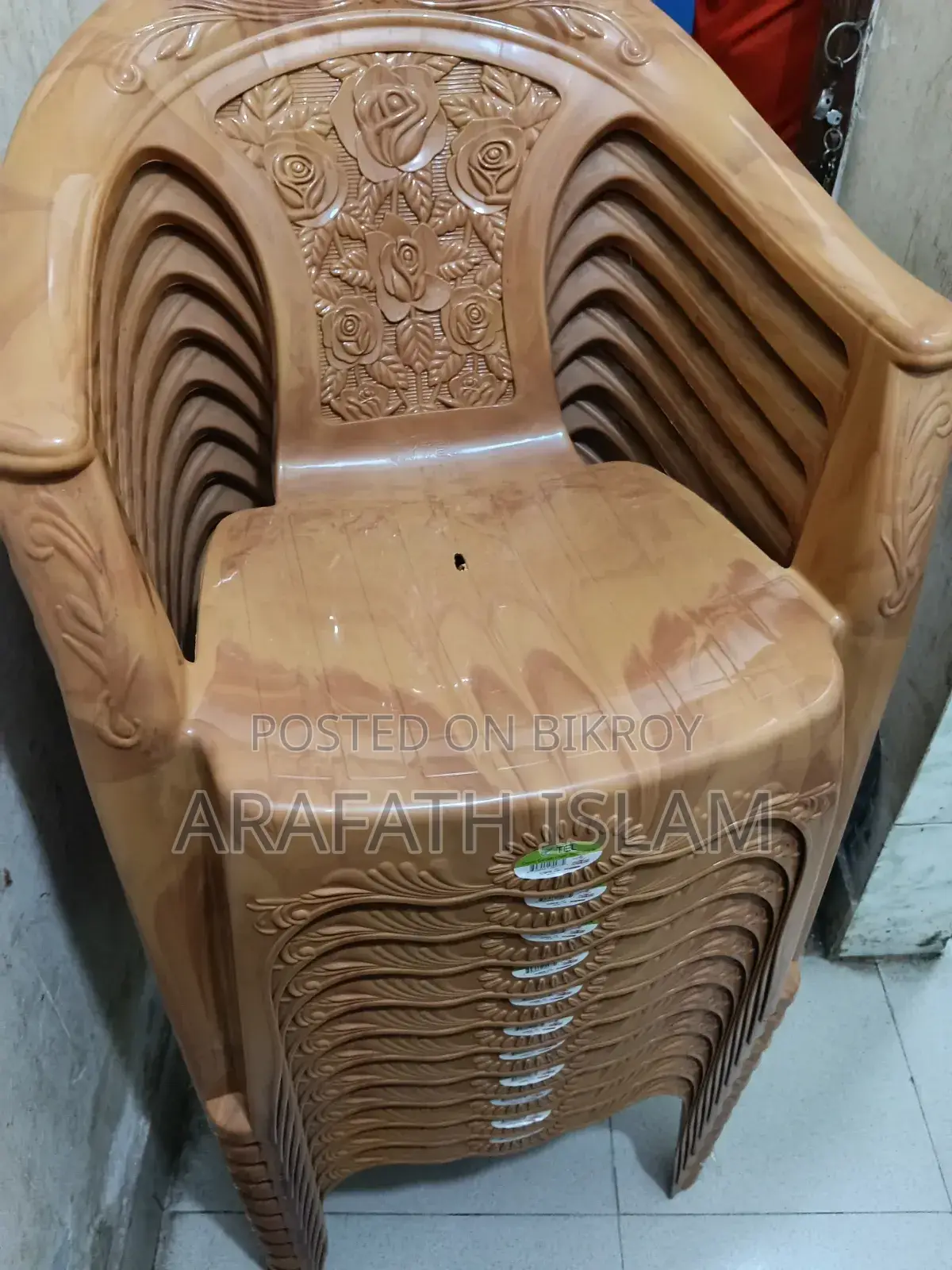 চেয়ার বিক্রি হবে। RFL এর টেল (৩৯৯ Fixed)চেয়ার সম্পূর্ণ নতুন