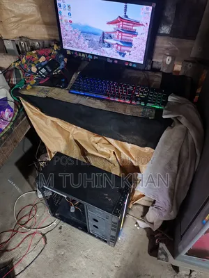 Desktop Computer Digital Storm Lumos 8GB Intel Core I3 HDD+SSD 128GB