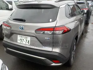 Toyota Corolla Cross 2023 Brown