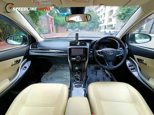 Toyota Premio 2018 Pearl
