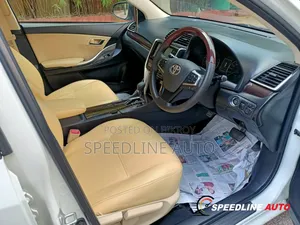 Toyota Premio 2018 Pearl