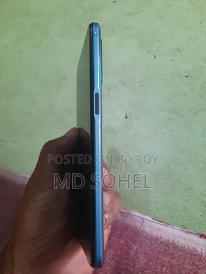 রিয়েলমি ৮ ৫জি ১২৮ জিবি নীল
