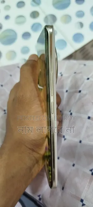 রিয়েলমি ১৩ প্রো+ ৫জি ২৫৬ জিবি সাদা