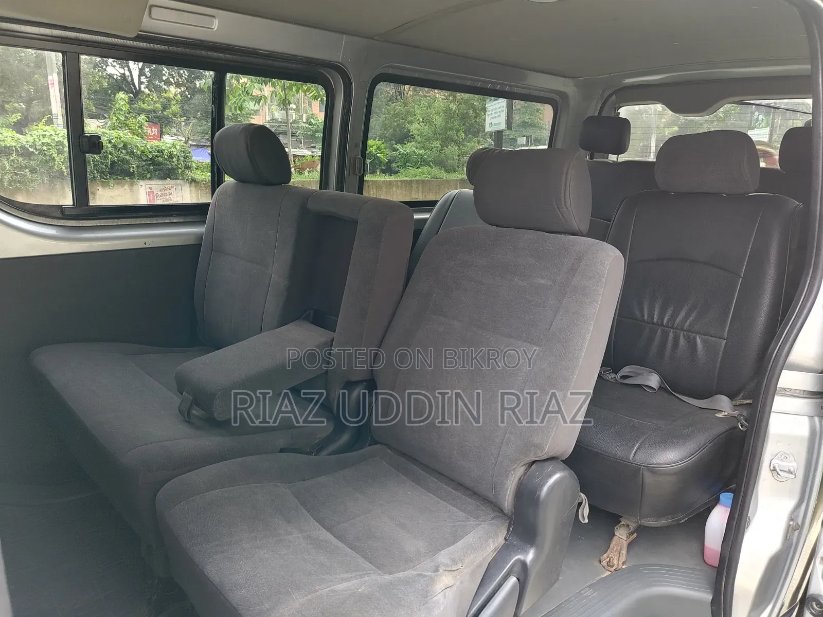 Toyota HiAce 2012 Silver
