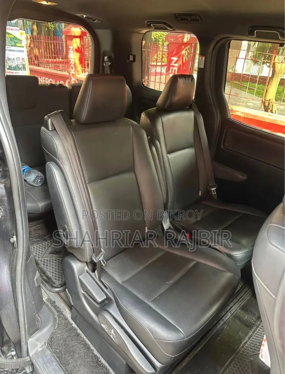 Toyota Esquire 1.8 FWD Hybrid (7 Seater) 2016 Black