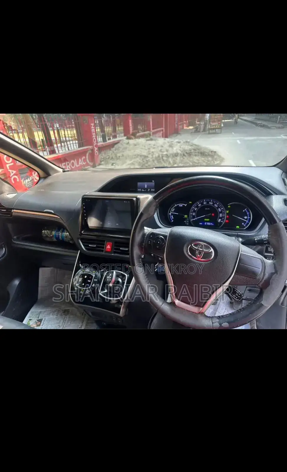 Toyota Esquire 1.8 FWD Hybrid (7 Seater) 2016 Black