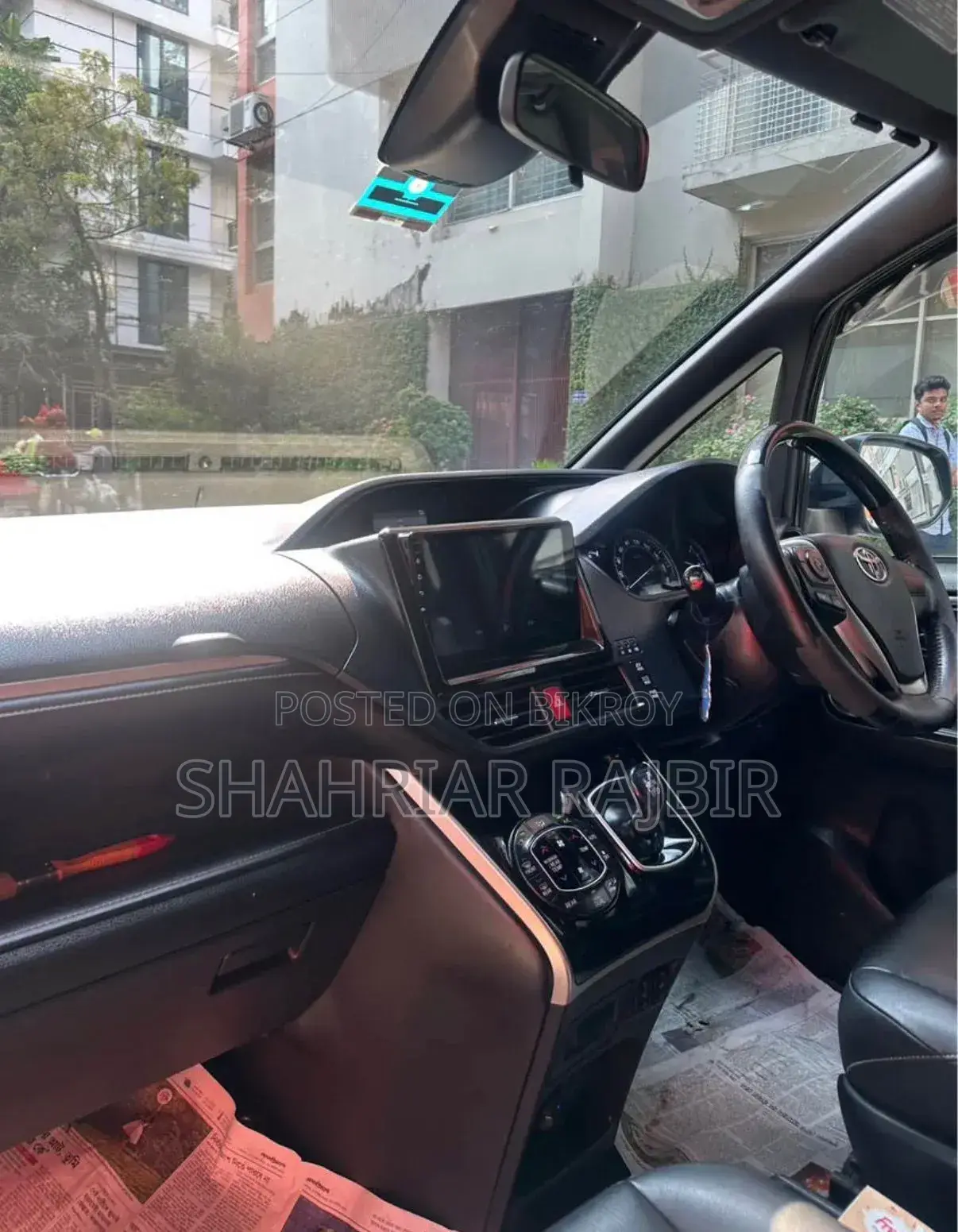 Toyota Esquire 1.8 FWD Hybrid (7 Seater) 2016 Black