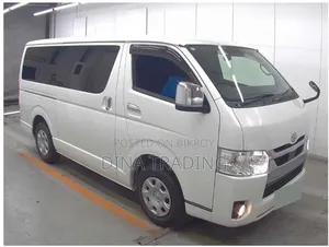 Toyota HiAce 2022 Pearl