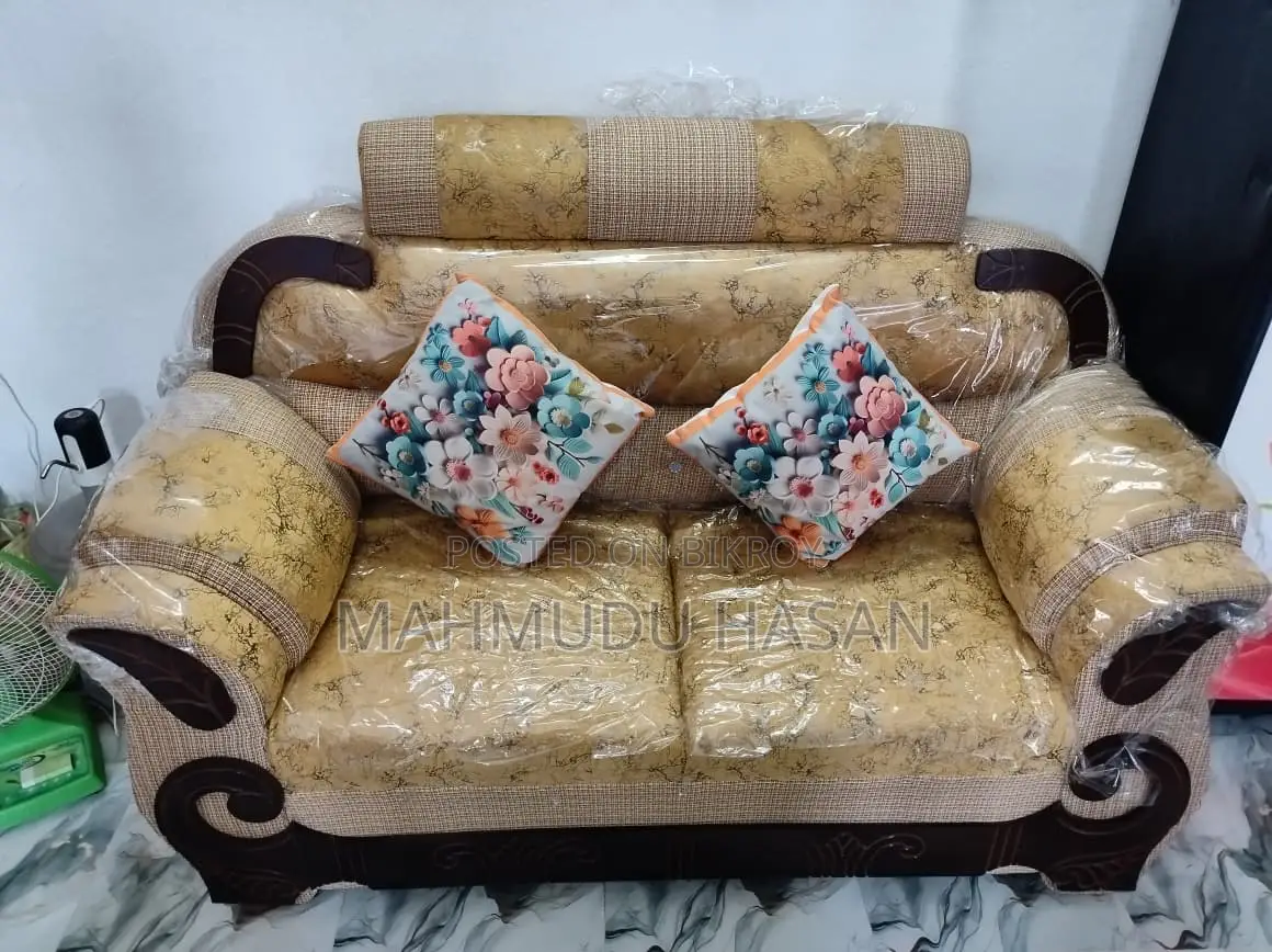 Attractive Design Royal 2-Seater Sofa