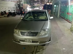 Toyota Corolla 2004 Gold