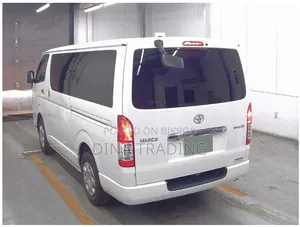 Toyota HiAce 2022 Pearl
