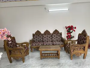 ইমারজেন্সি টাকার দরকার সোফা সেটটি বিক্রি করে দিচ্ছি