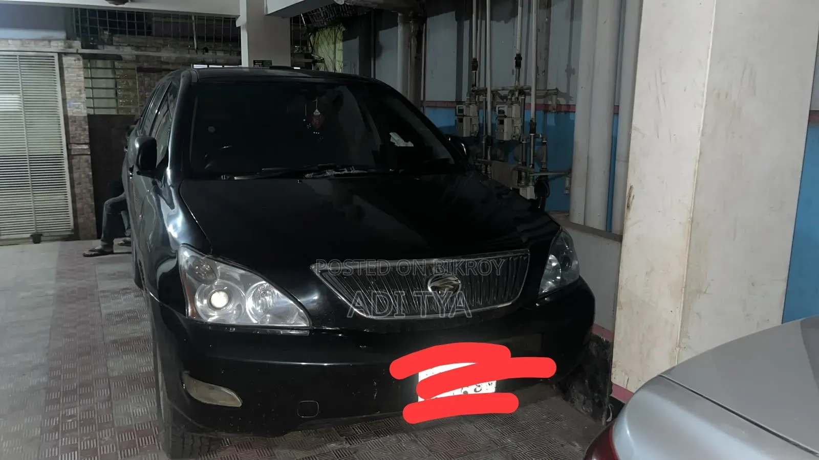 টয়োটা হ্যারিয়ার ২০০২ কালো