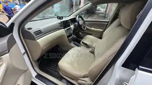 Toyota Corolla 2005 White