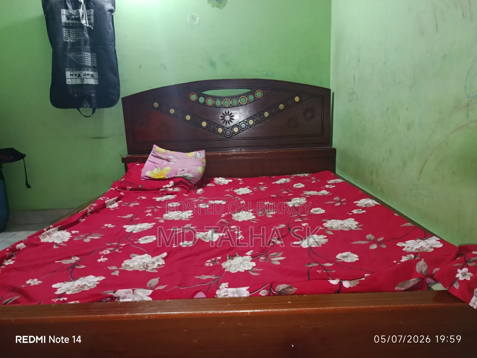ব্যবহৃত চমৎকার কাঠের ডাবল খাট (Semi-Box) বিক্রয় হবে