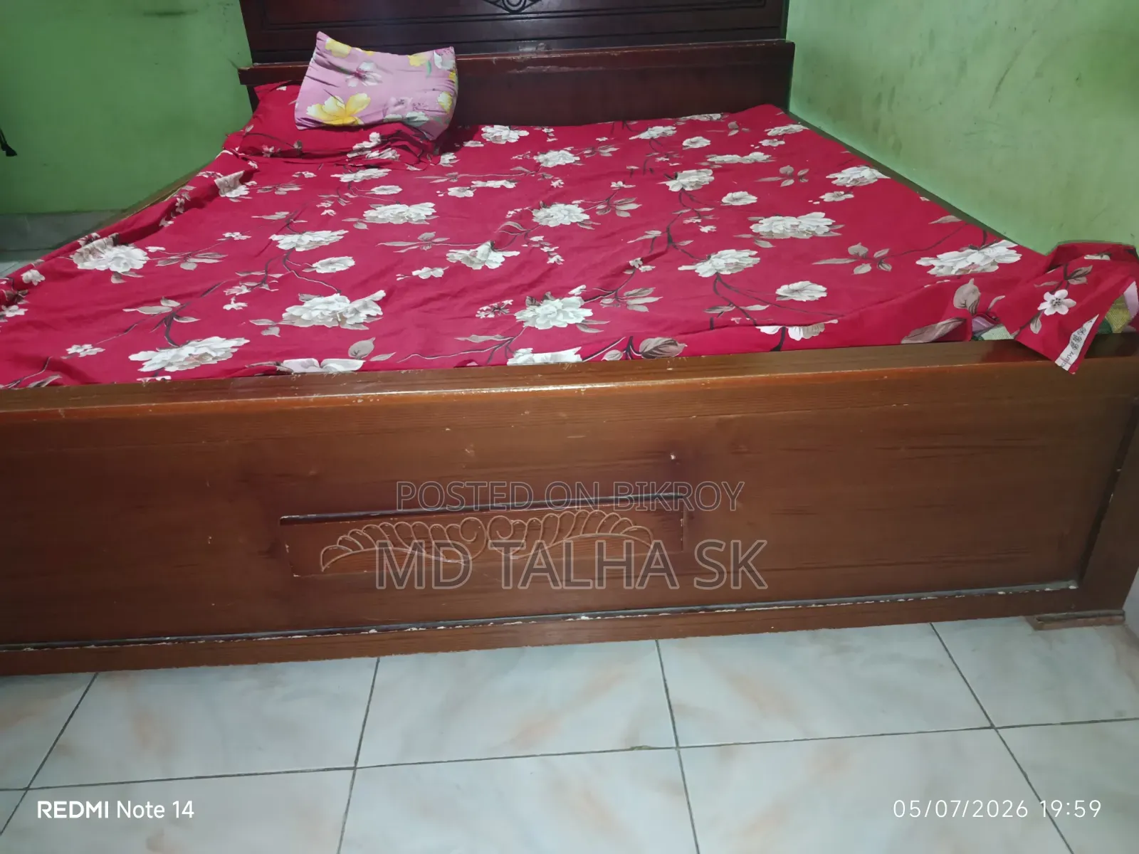ব্যবহৃত চমৎকার কাঠের ডাবল খাট (Semi-Box) বিক্রয় হবে