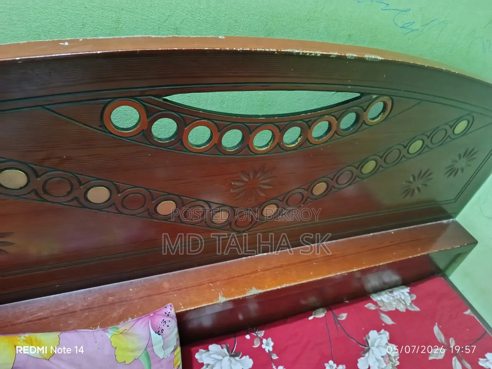 ব্যবহৃত চমৎকার কাঠের ডাবল খাট (Semi-Box) বিক্রয় হবে