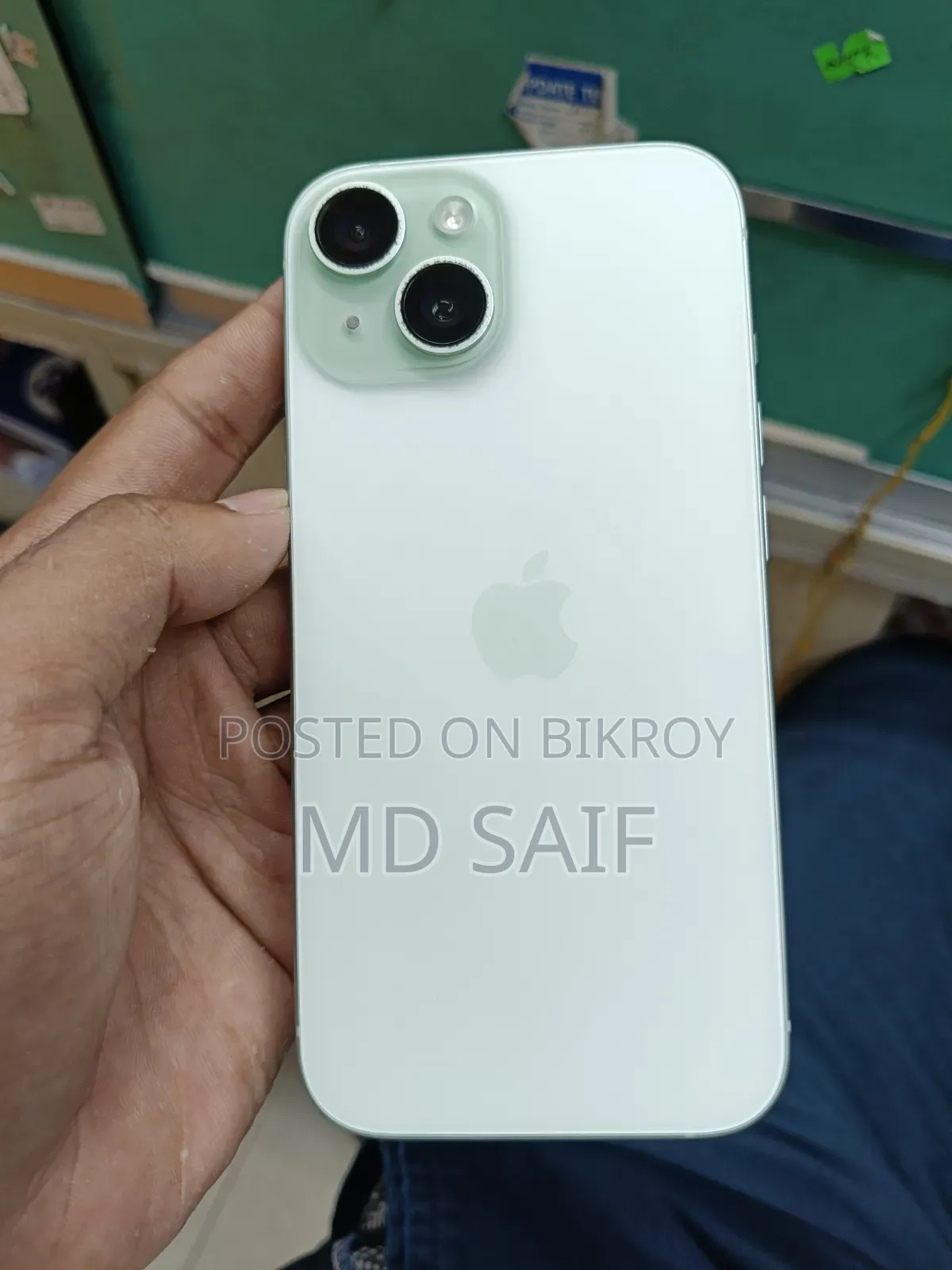 Apple iPhone 15 128 GB Green
