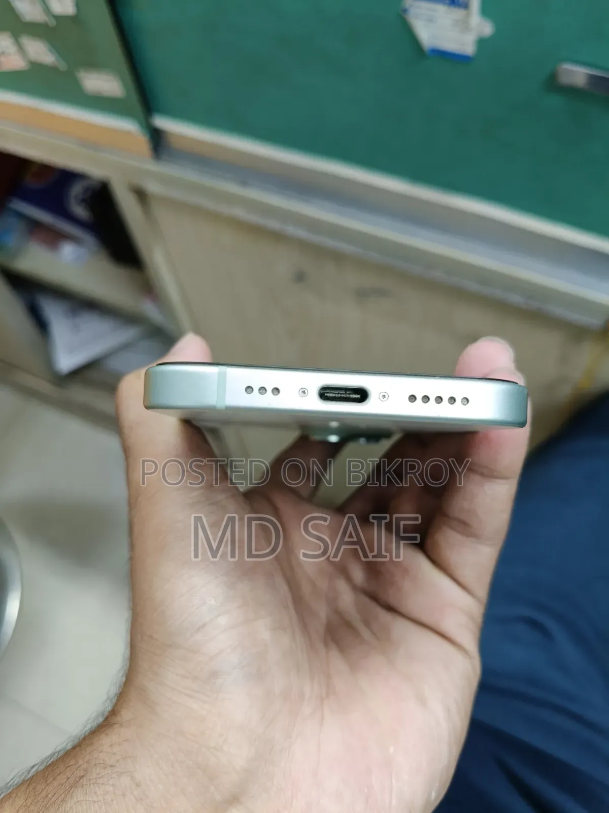 Apple iPhone 15 128 GB Green