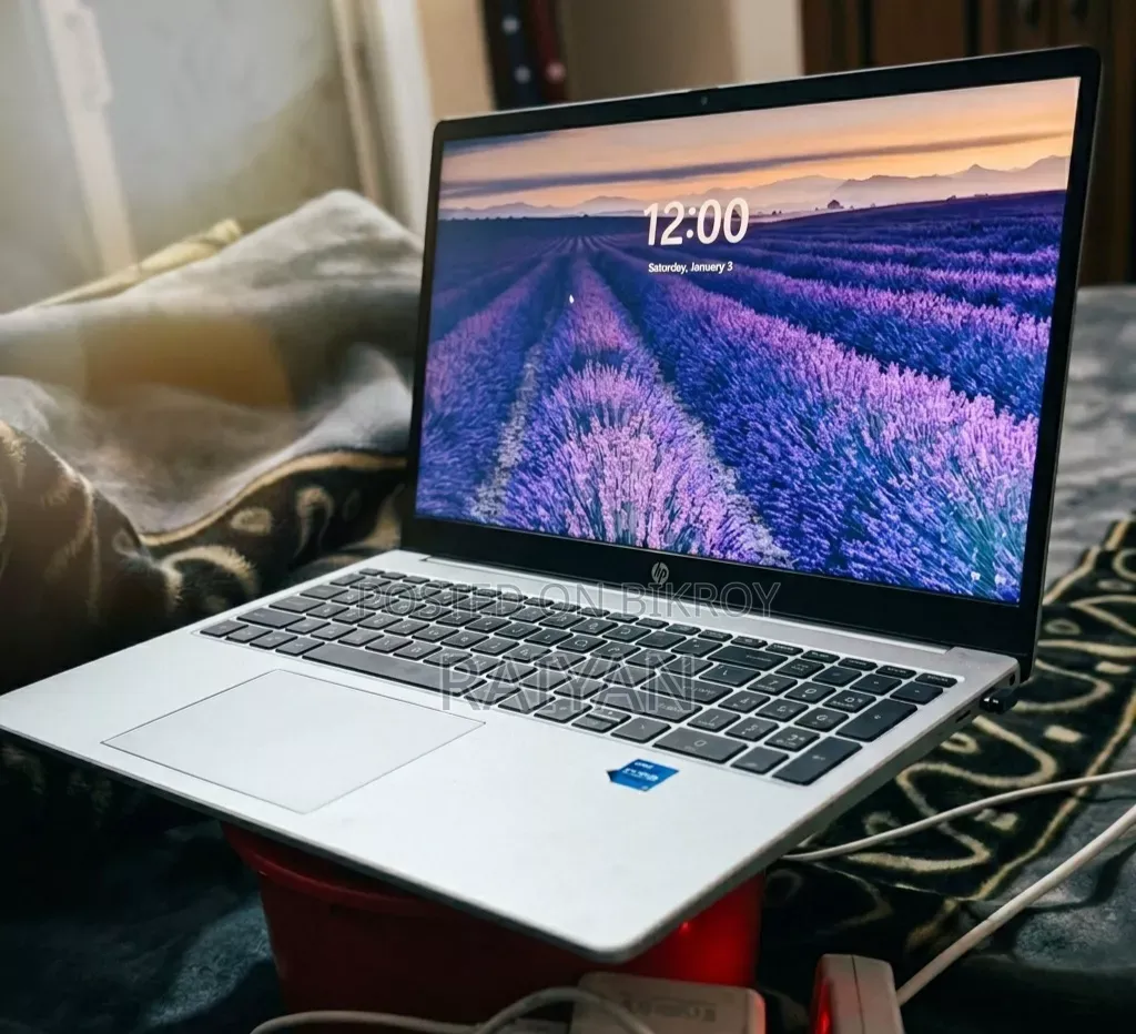 Laptop HP 250 G10 8GB Intel Core i5 SSD 500GB