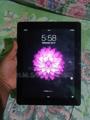 Apple iPad 2 Wi-Fi 64 GB White