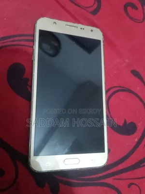 Samsung Galaxy J7 32 GB Silver