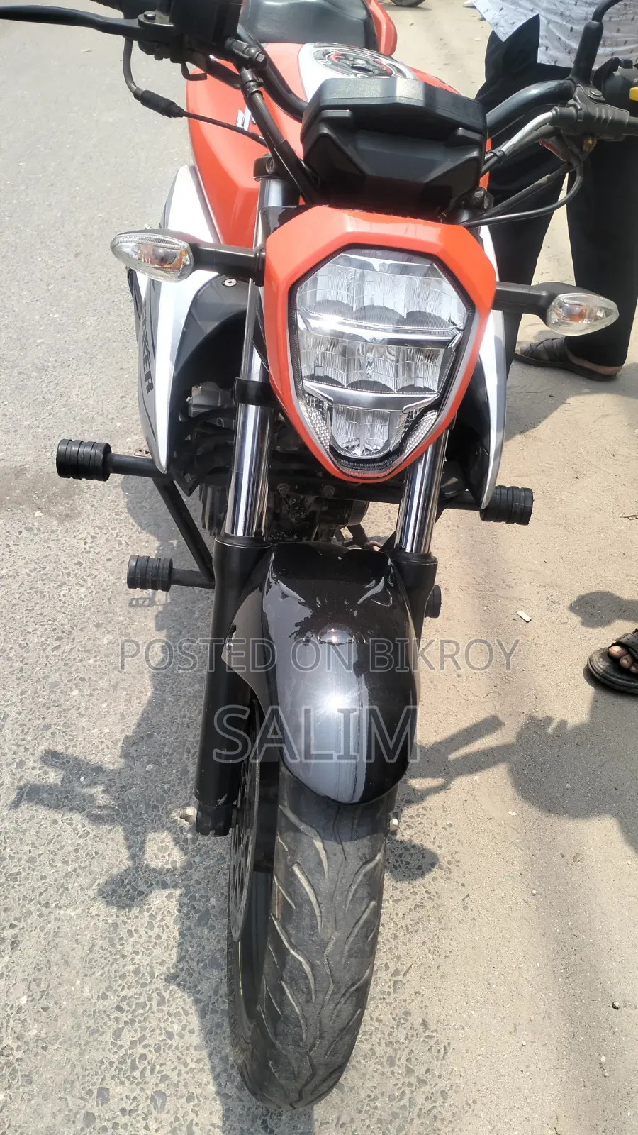 Suzuki Gixxer SF 2024 Orange
