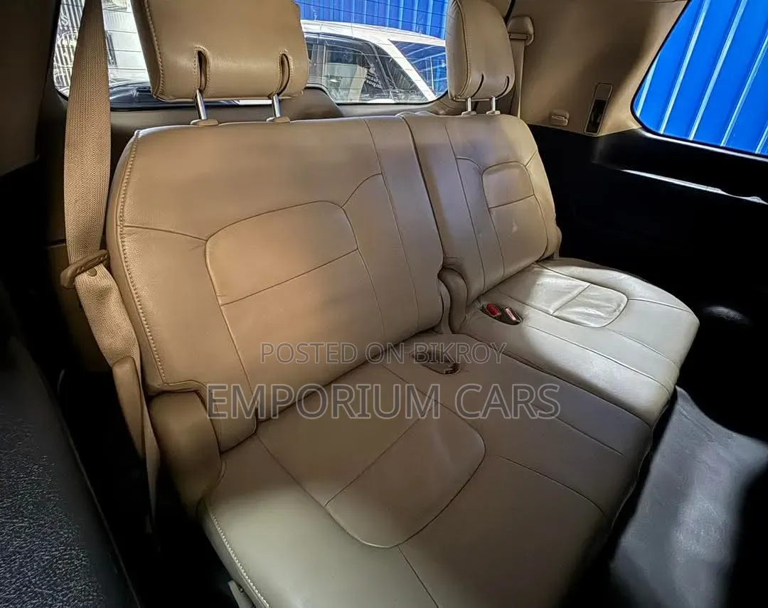 Toyota Land Cruiser 2011 Black