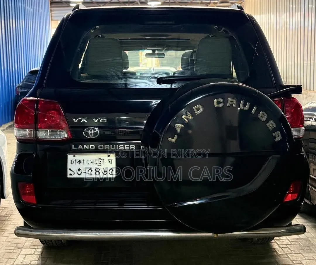 Toyota Land Cruiser 2011 Black