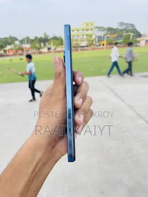 Infinix Hot 40 Pro 128 GB Blue
