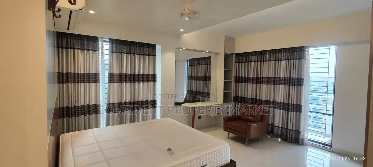 বারিধারায় ভাড়ার জন্য আসবাবপত্রসহ ৩ বেডরুমের অ্যাপার্টমেন্ট