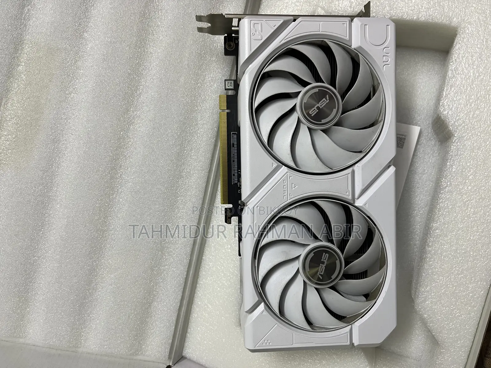 Asus RTX 4060 White Oc